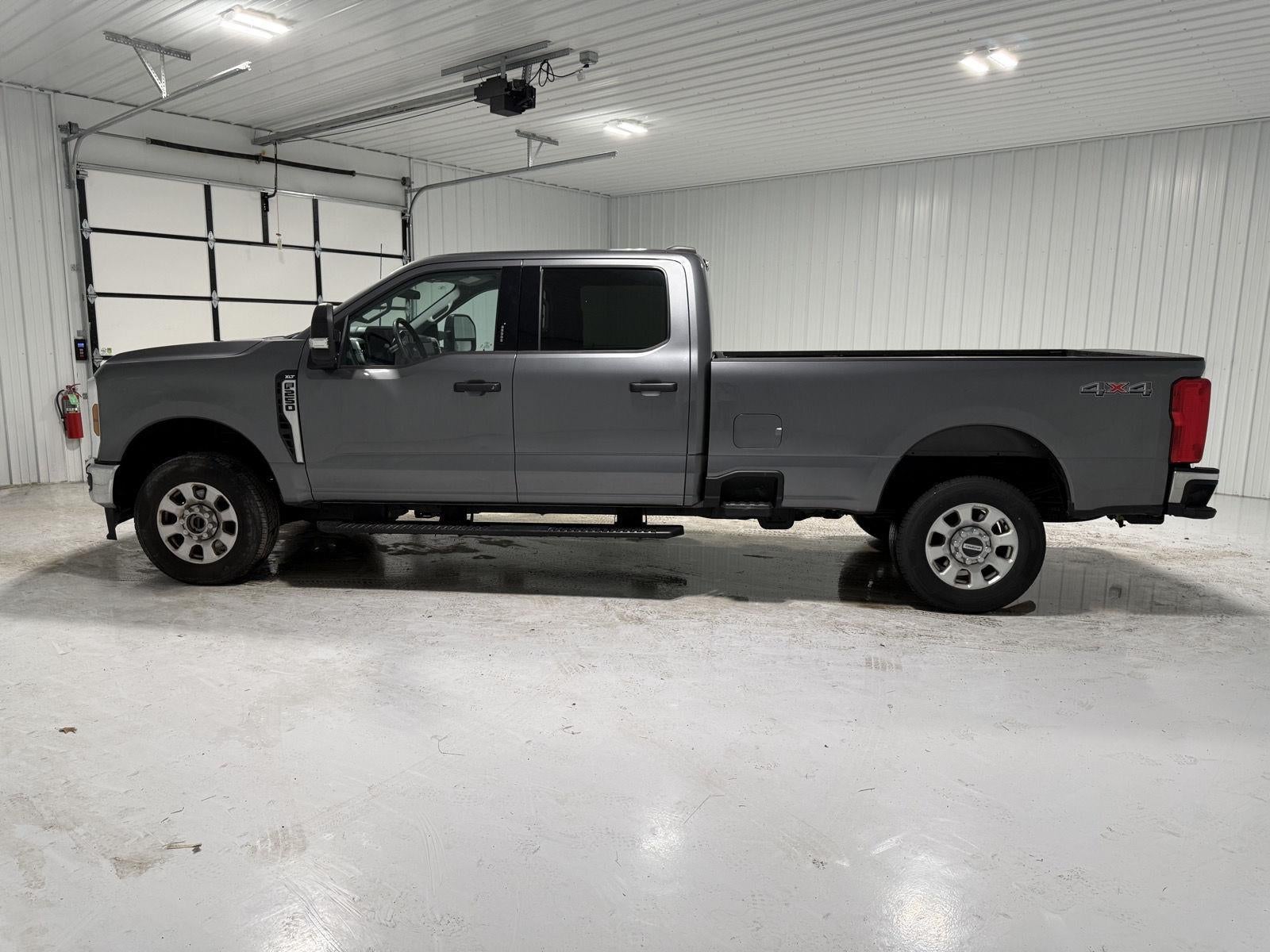 2024 Ford Super Duty F-250 XLT