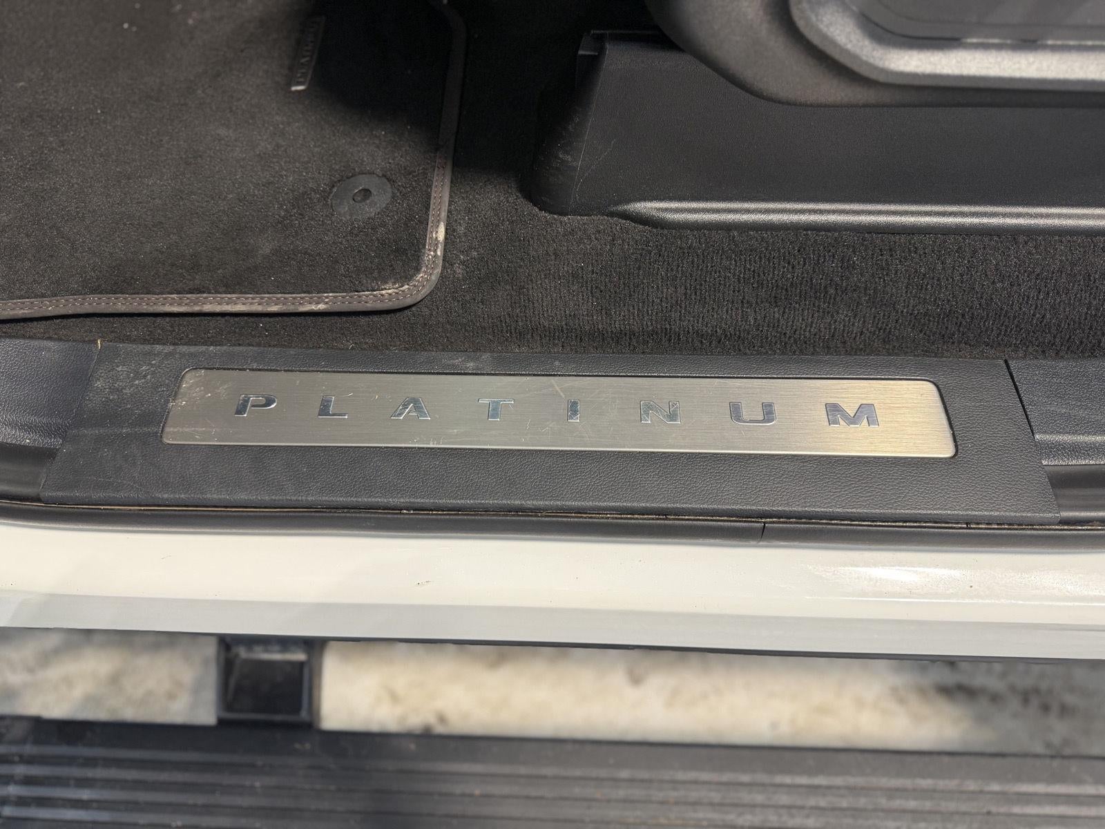 2022 Ford Super Duty F-250 Platinum