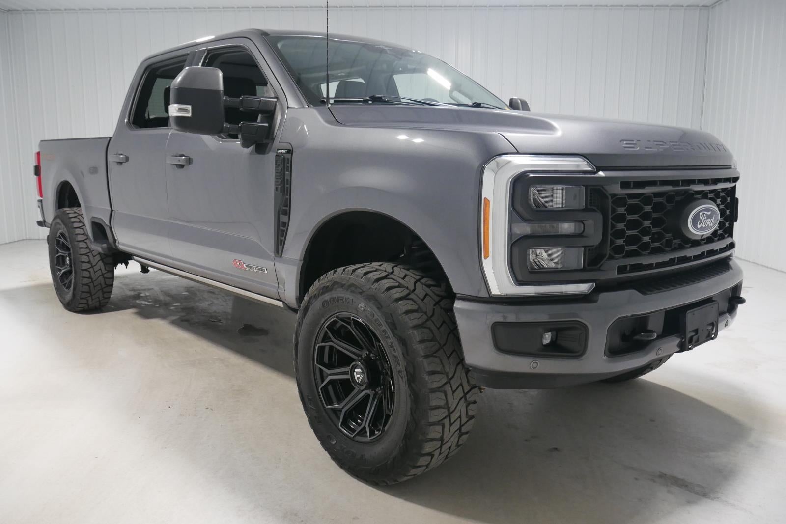 2023 Ford Super Duty F-250 Lariat