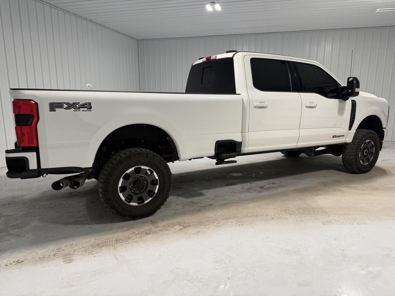 2024 Ford Super Duty F-350 Lariat