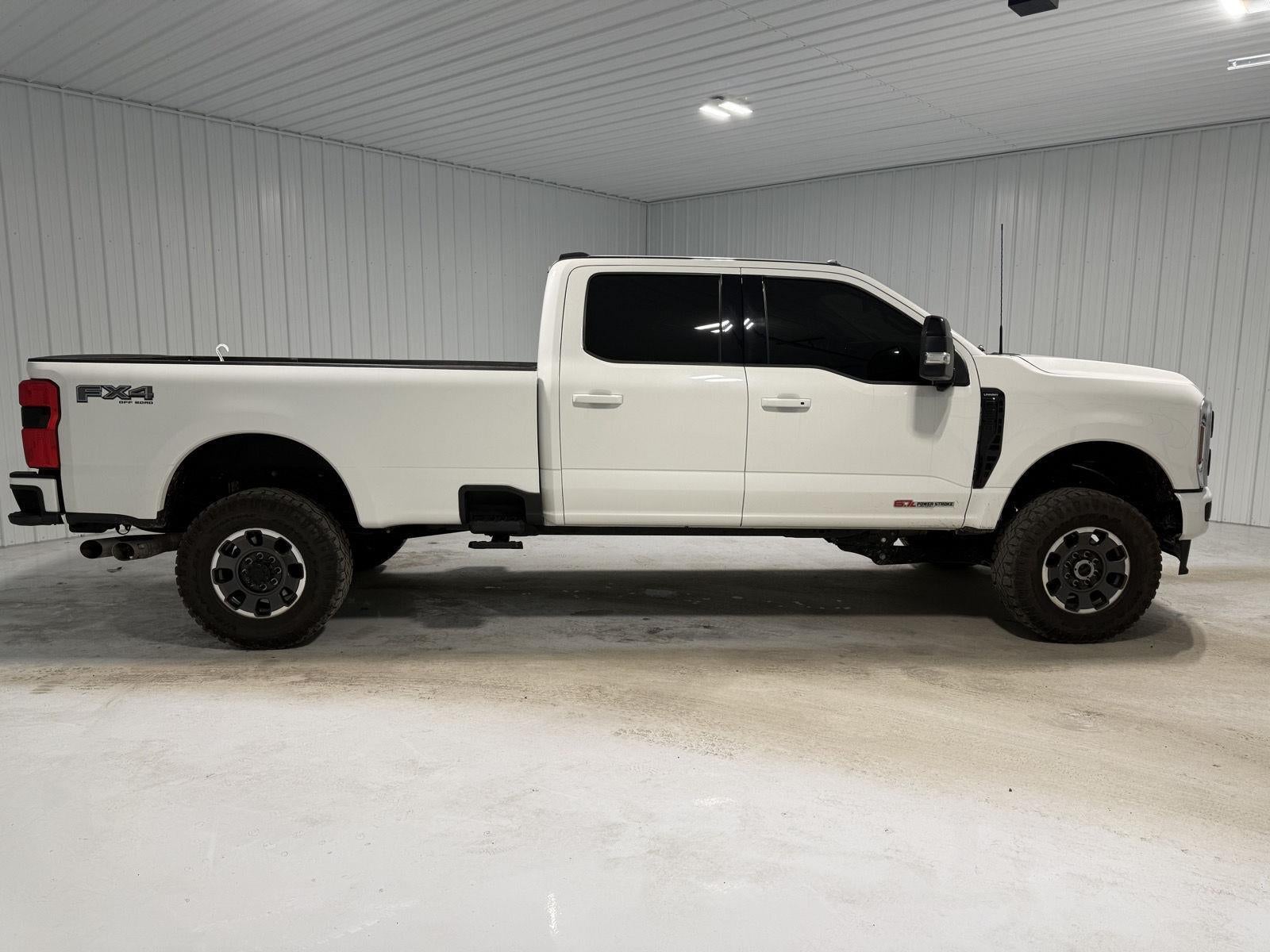 2024 Ford Super Duty F-350 Lariat