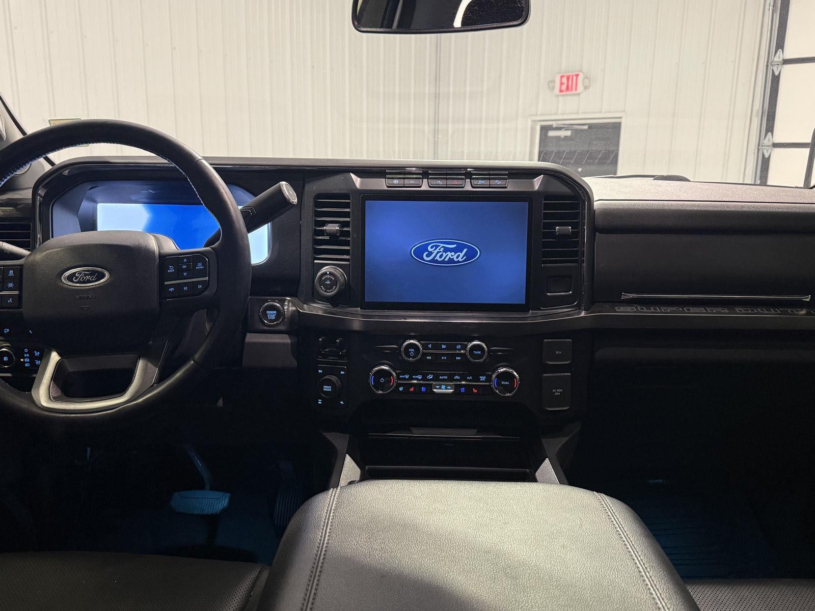 2024 Ford Super Duty F-350 Lariat