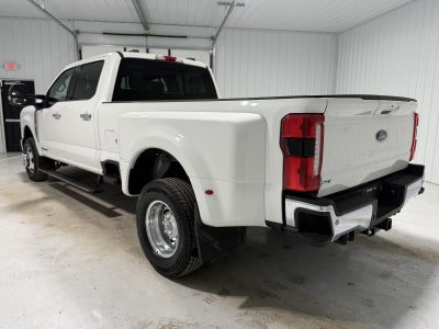 2023 Ford Super Duty F-350 DRW Lariat