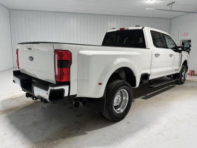 2023 Ford Super Duty F-350 DRW Lariat