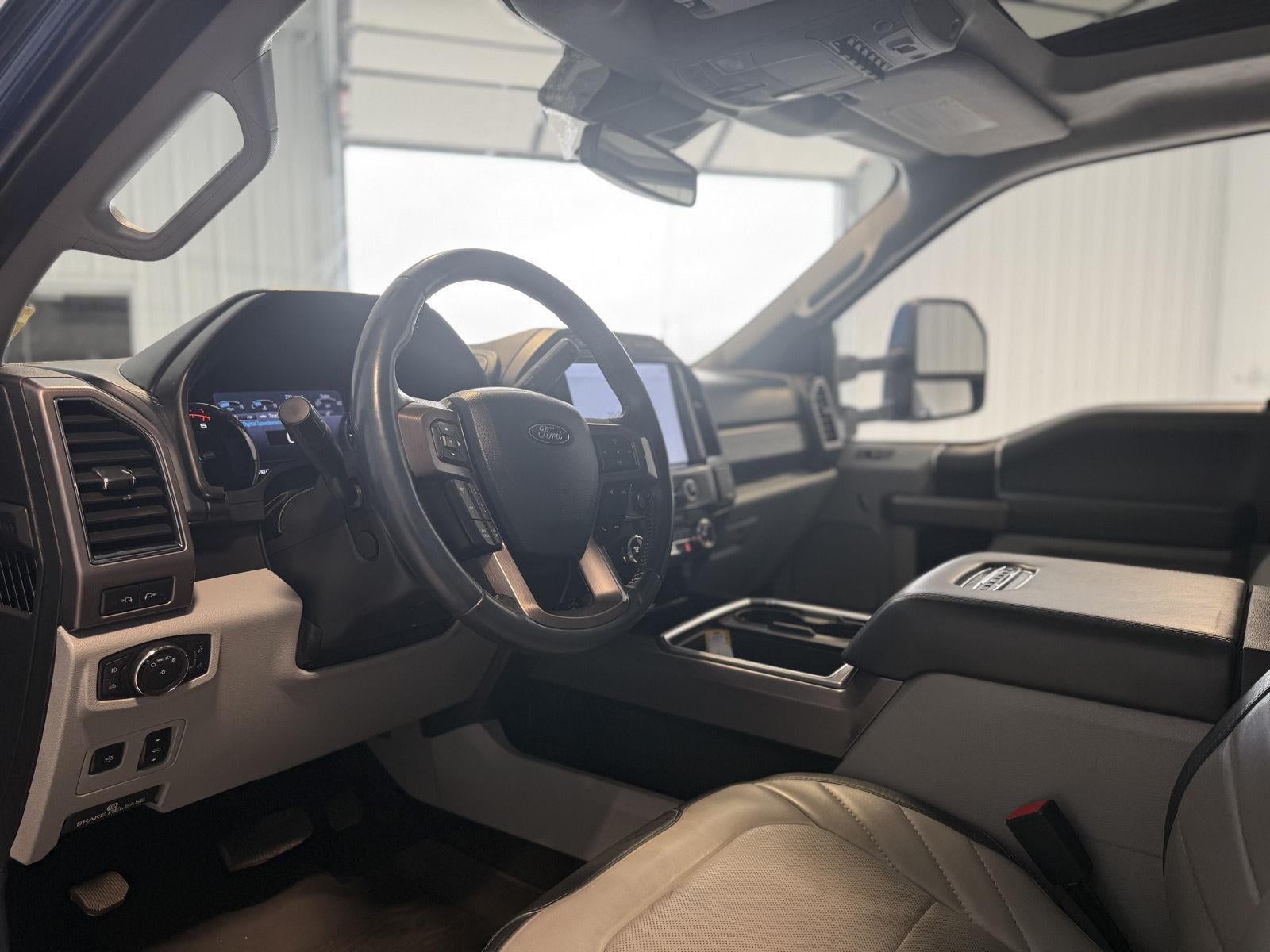 2022 Ford Super Duty F-450 DRW Limited
