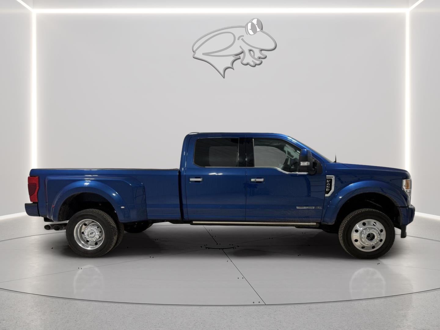 2022 Ford Super Duty F-450 DRW Limited