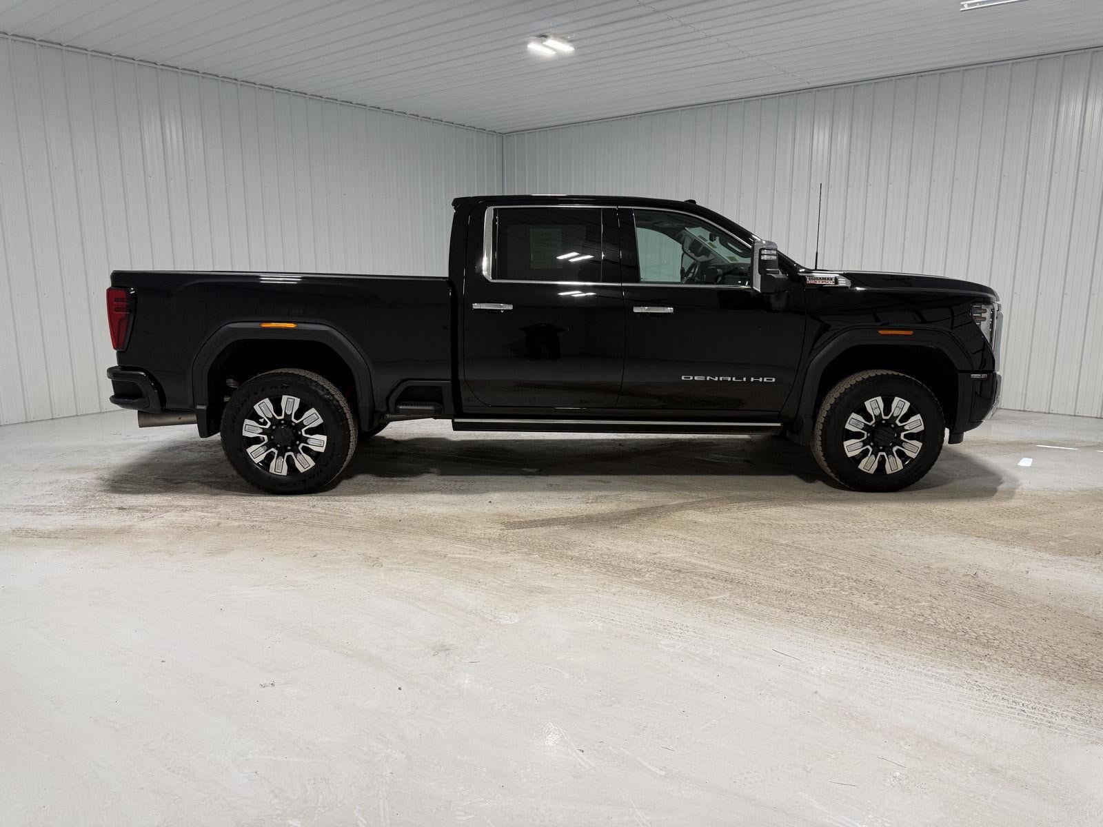 2024 GMC Sierra 2500HD Denali