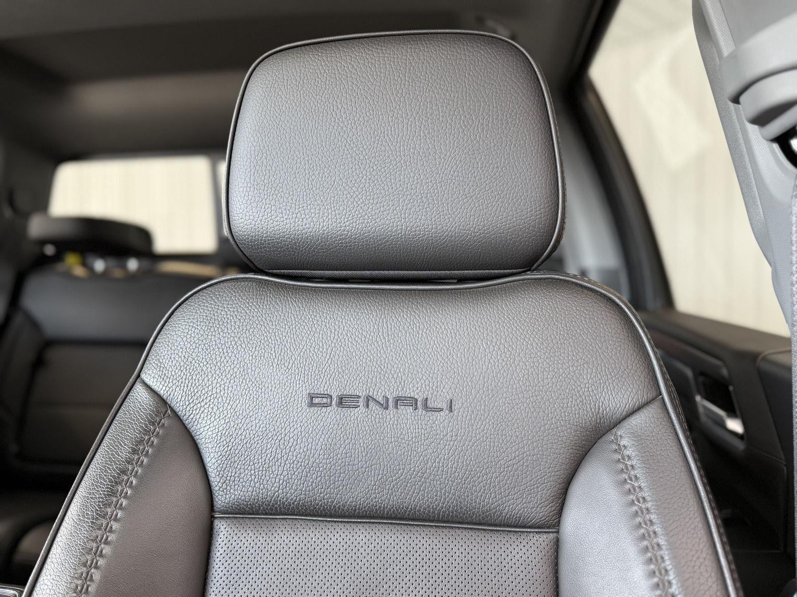 2024 GMC Sierra 2500HD Denali