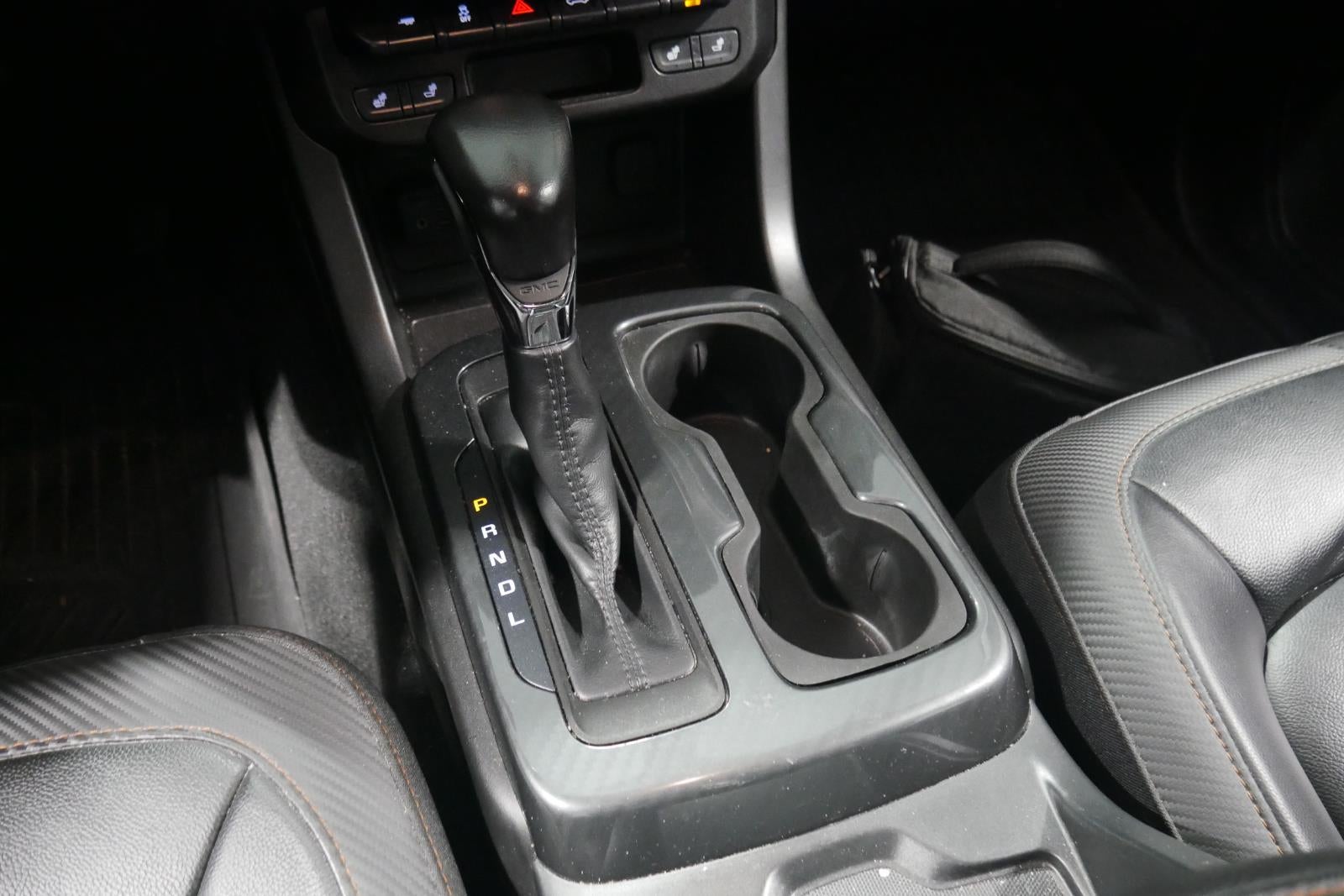 2022 GMC Canyon 4WD AT4 w/Leather