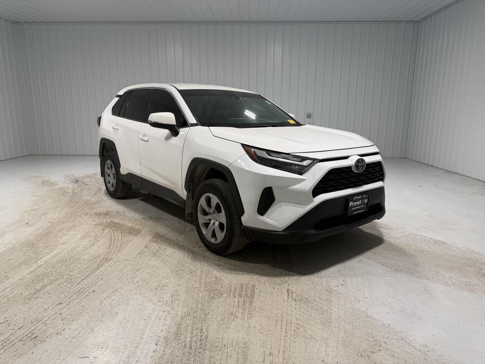 2023 Toyota RAV4 LE
