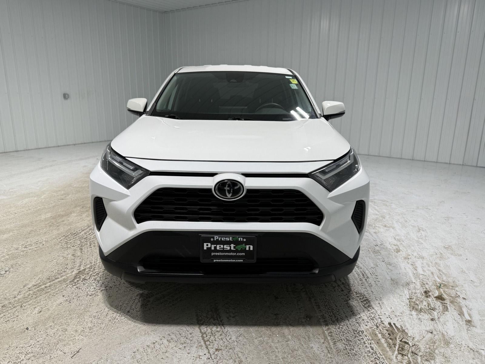 2023 Toyota RAV4 LE