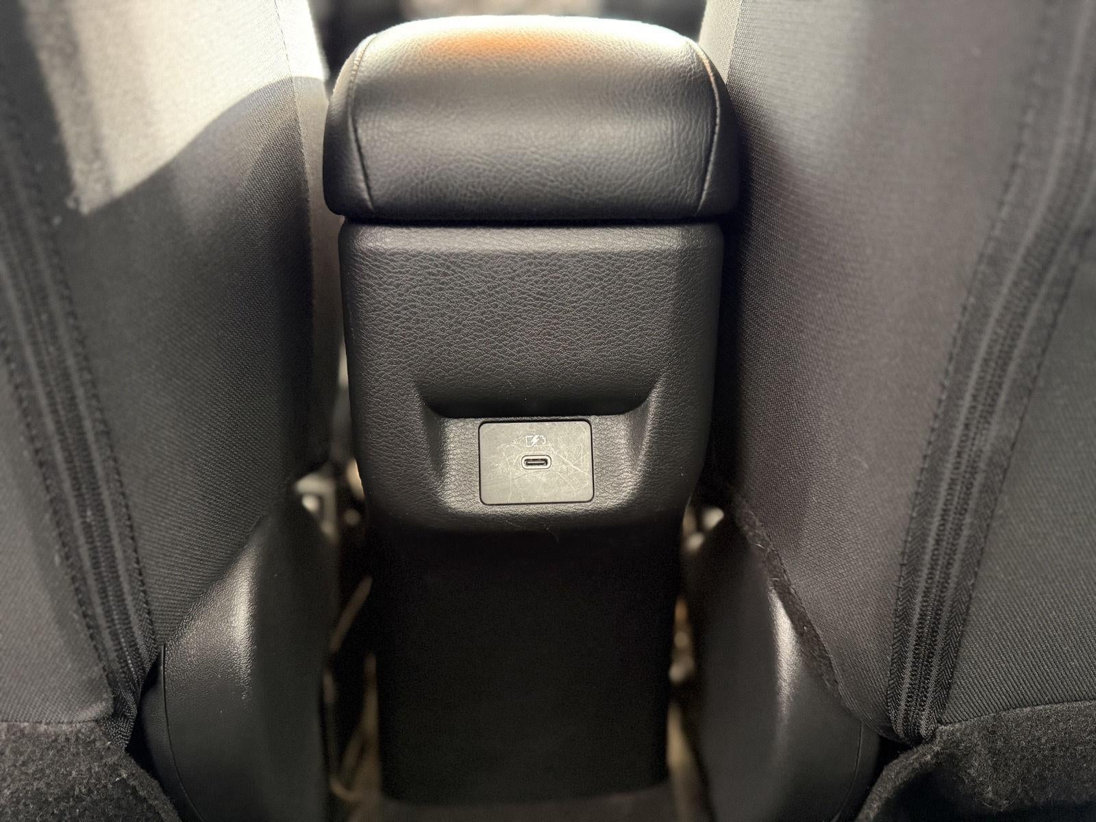 2023 Nissan Versa SV