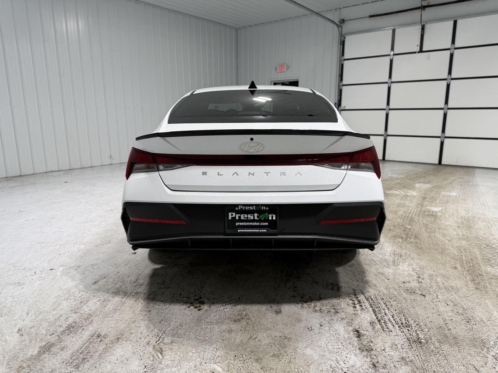 2025 Hyundai Elantra SEL Sport