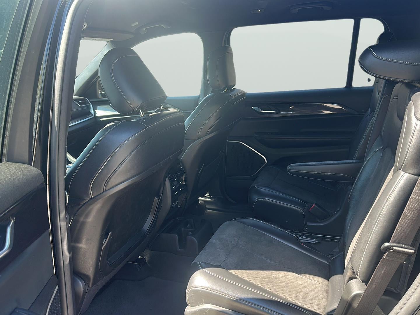 2022 Jeep Grand Cherokee L Altitude