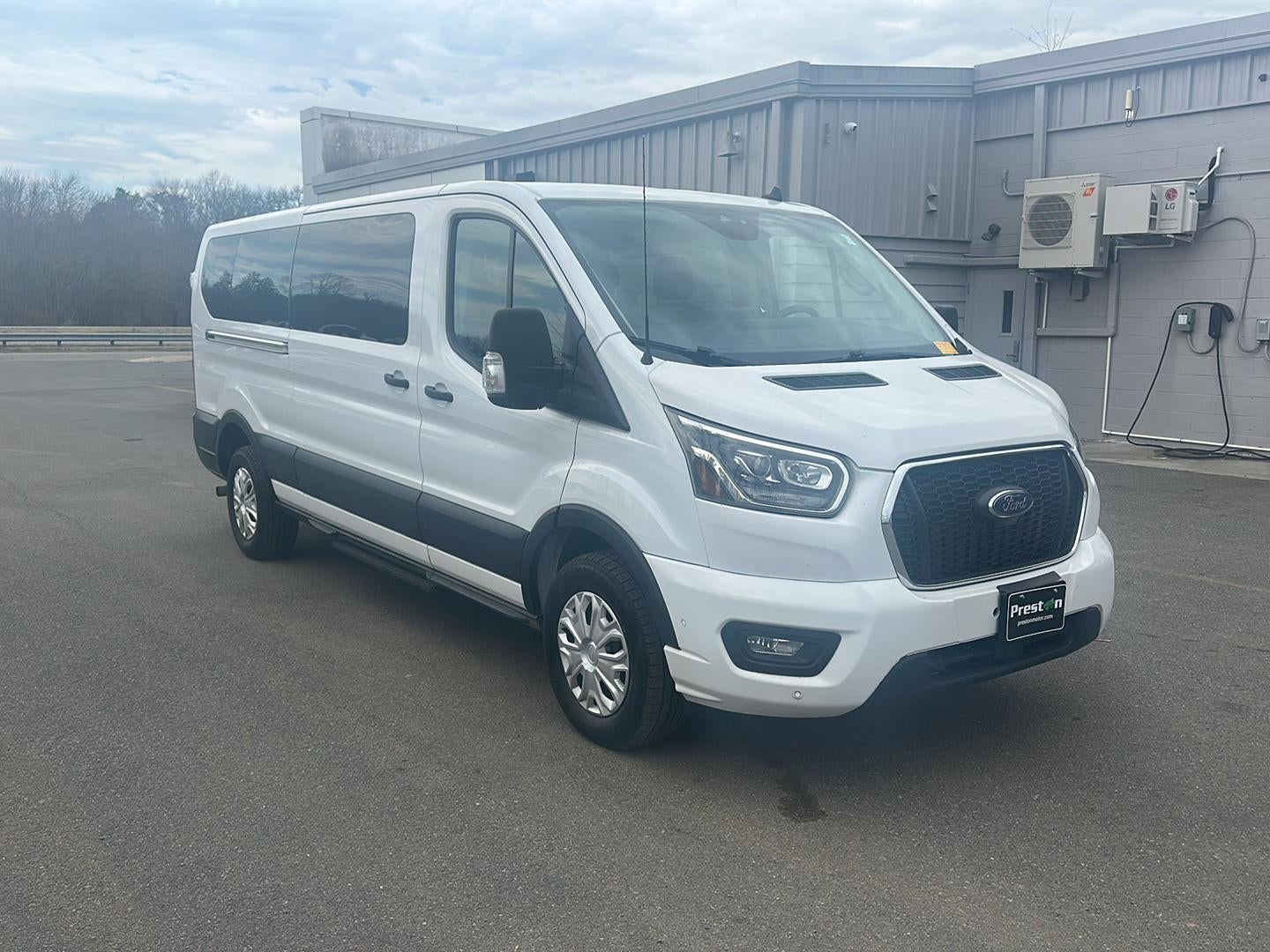 2023 Ford Transit 350 XLT