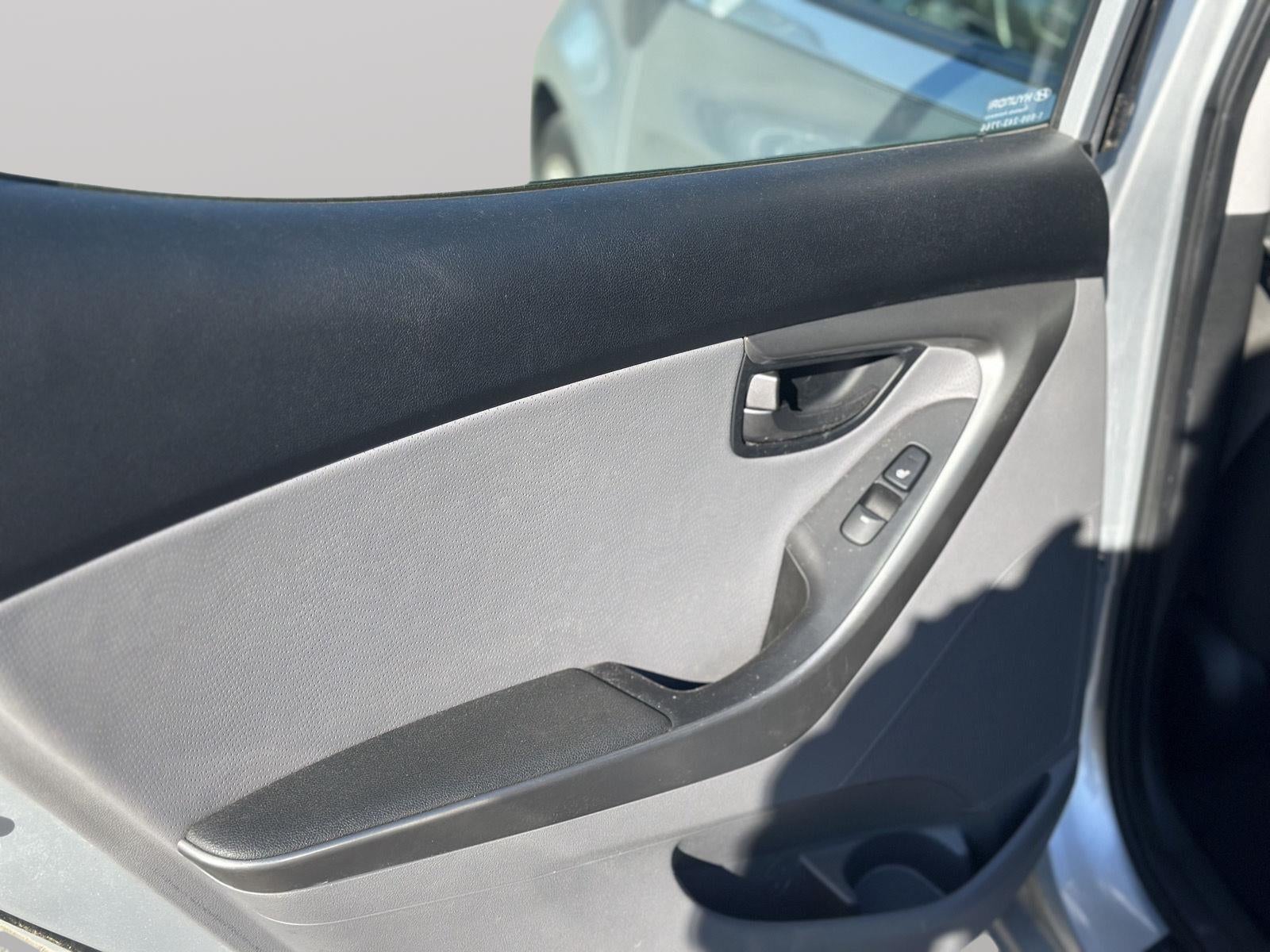 2012 Hyundai Elantra Limited