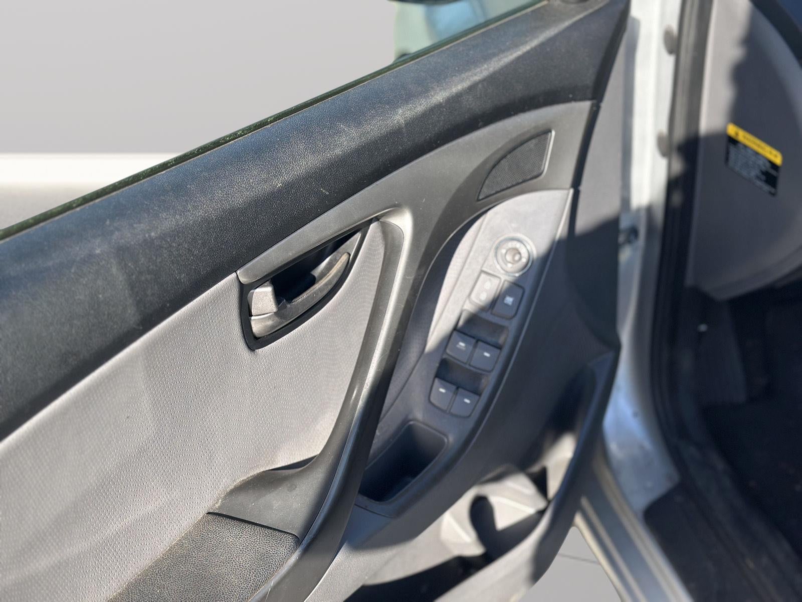 2012 Hyundai Elantra Limited