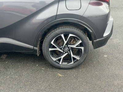 2021 Toyota C-HR XLE