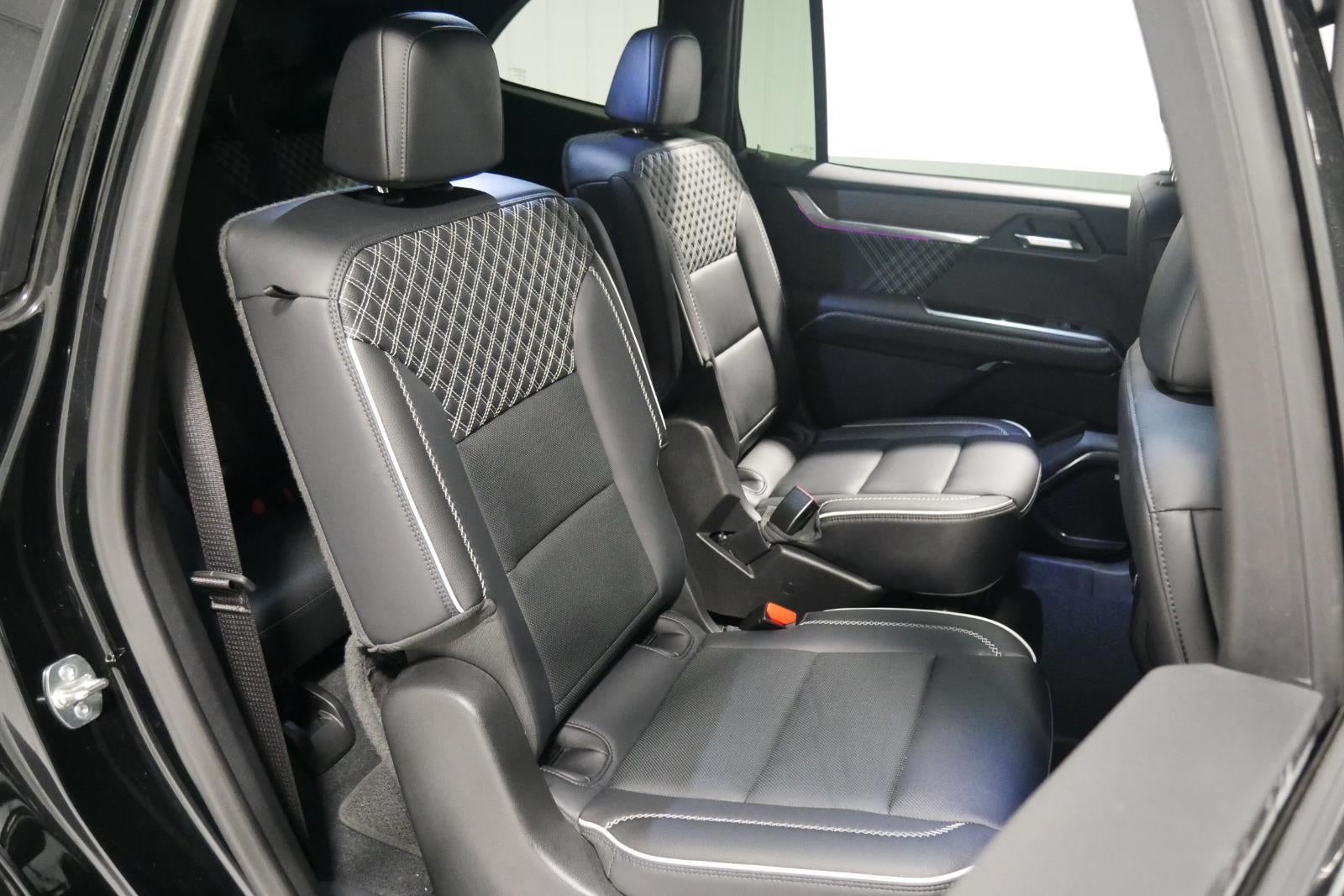 2024 GMC Acadia AWD Denali