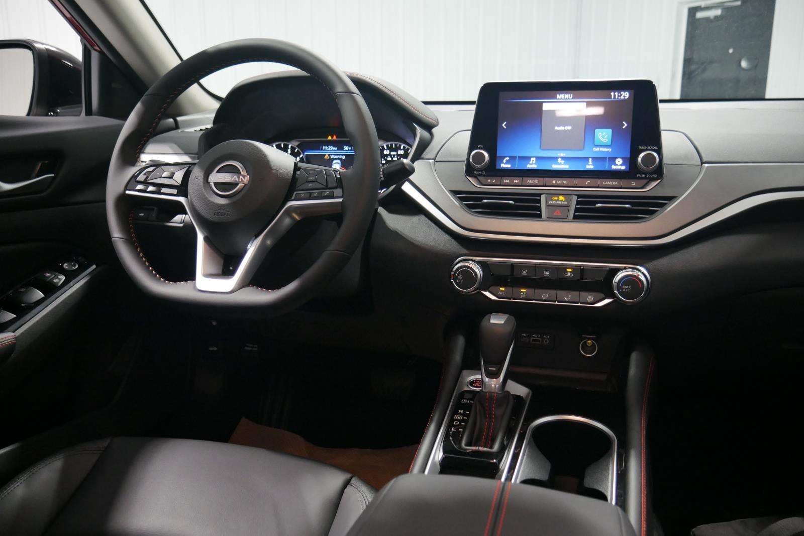 2025 Nissan Altima SR