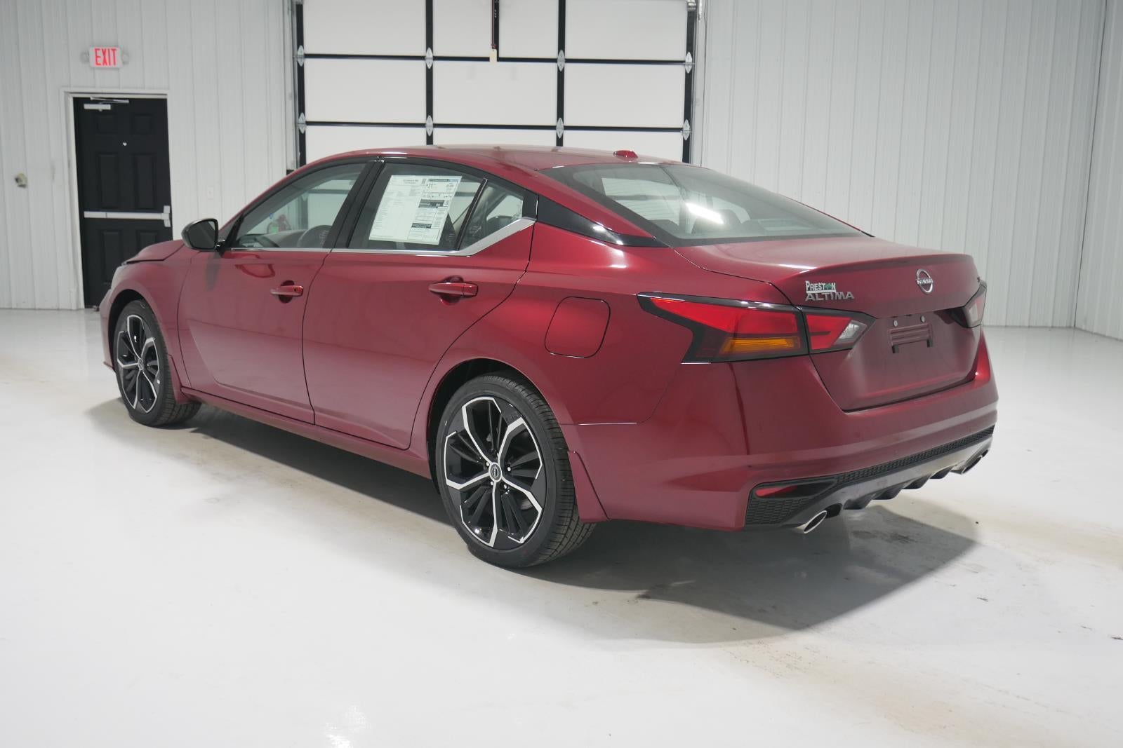 2025 Nissan Altima SR