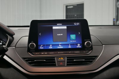 2025 Nissan Altima SR