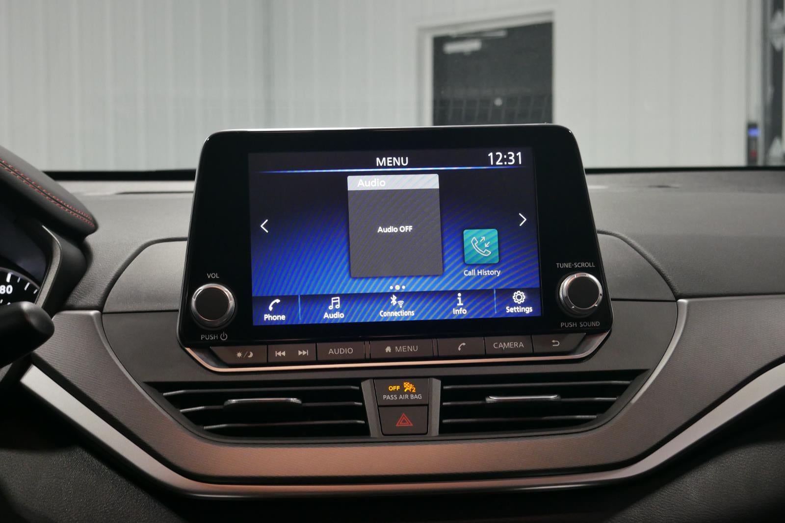 2025 Nissan Altima SR