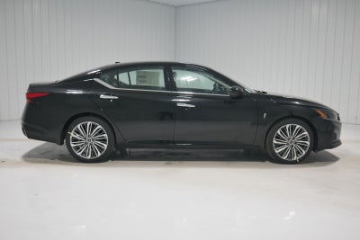 2025 Nissan Altima SL