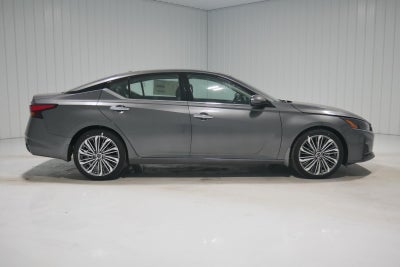 2025 Nissan Altima SL