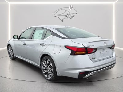 2025 Nissan Altima SL