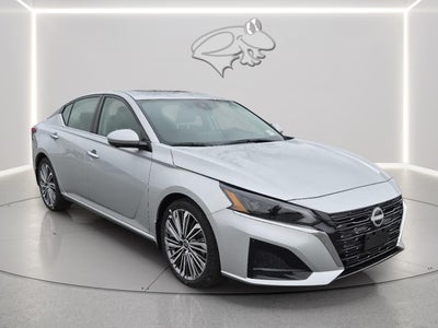 2025 Nissan Altima SL