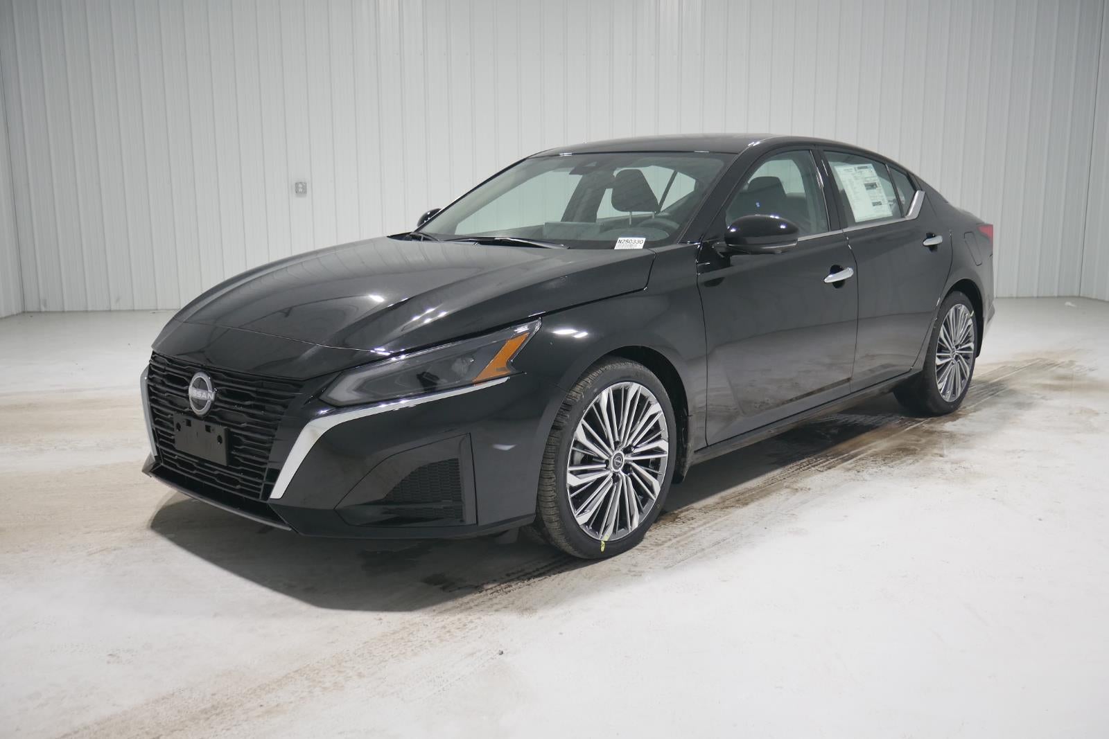 2025 Nissan Altima SL