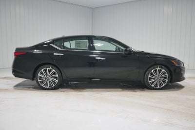 2025 Nissan Altima SL