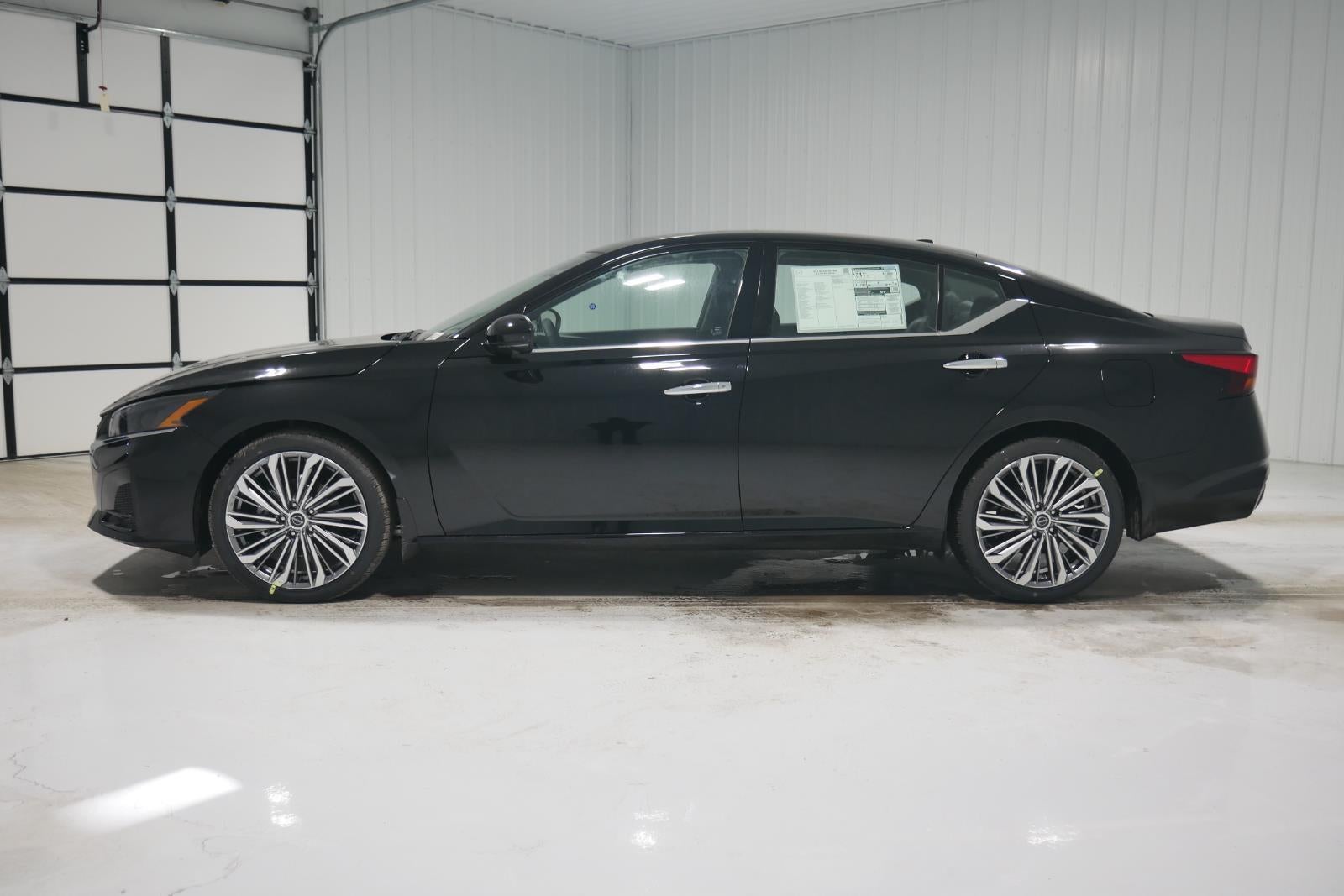 2025 Nissan Altima SL