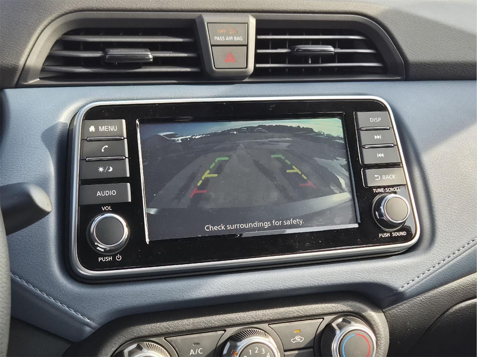 2025 Nissan Versa SV