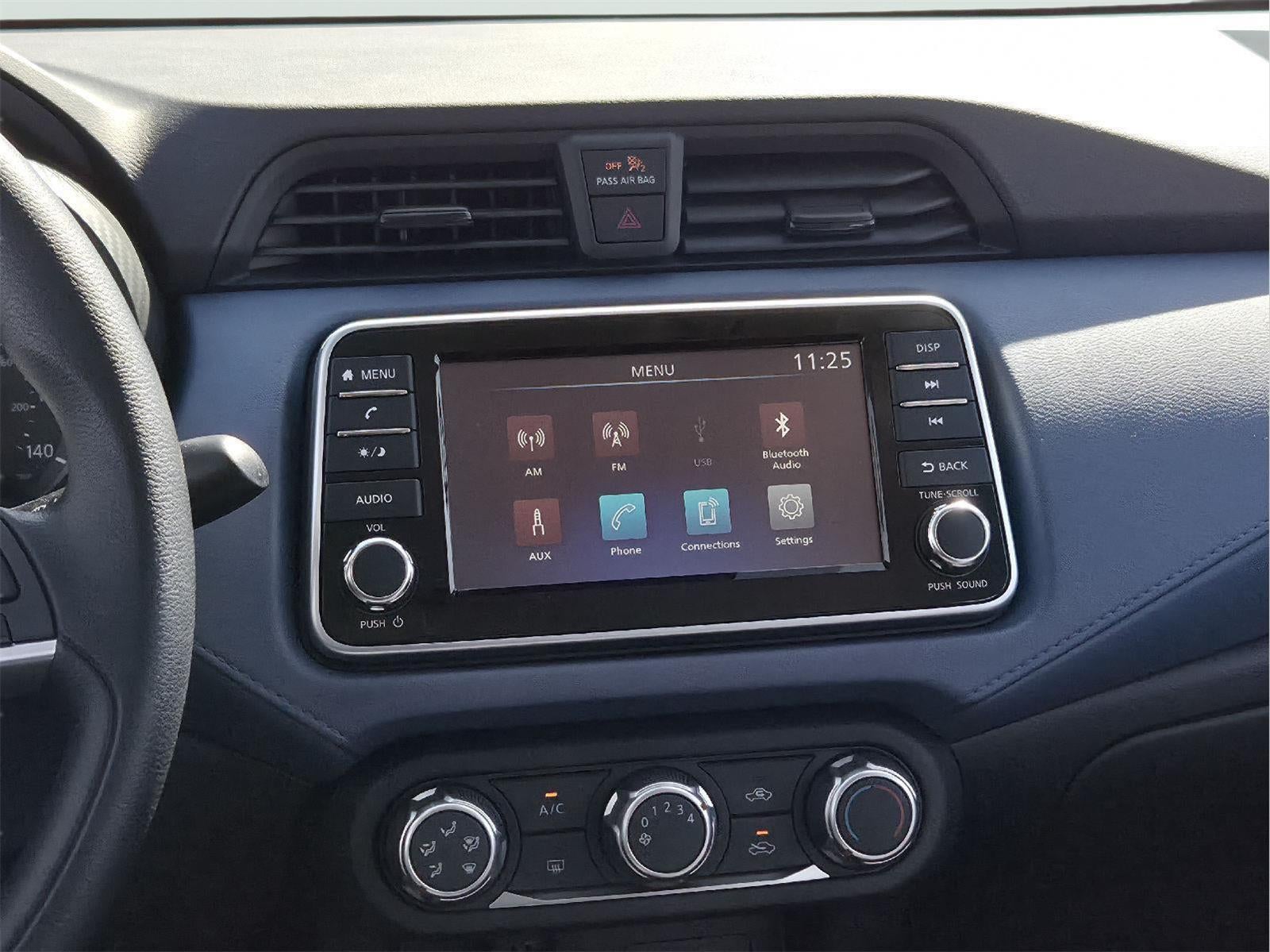 2025 Nissan Versa SV