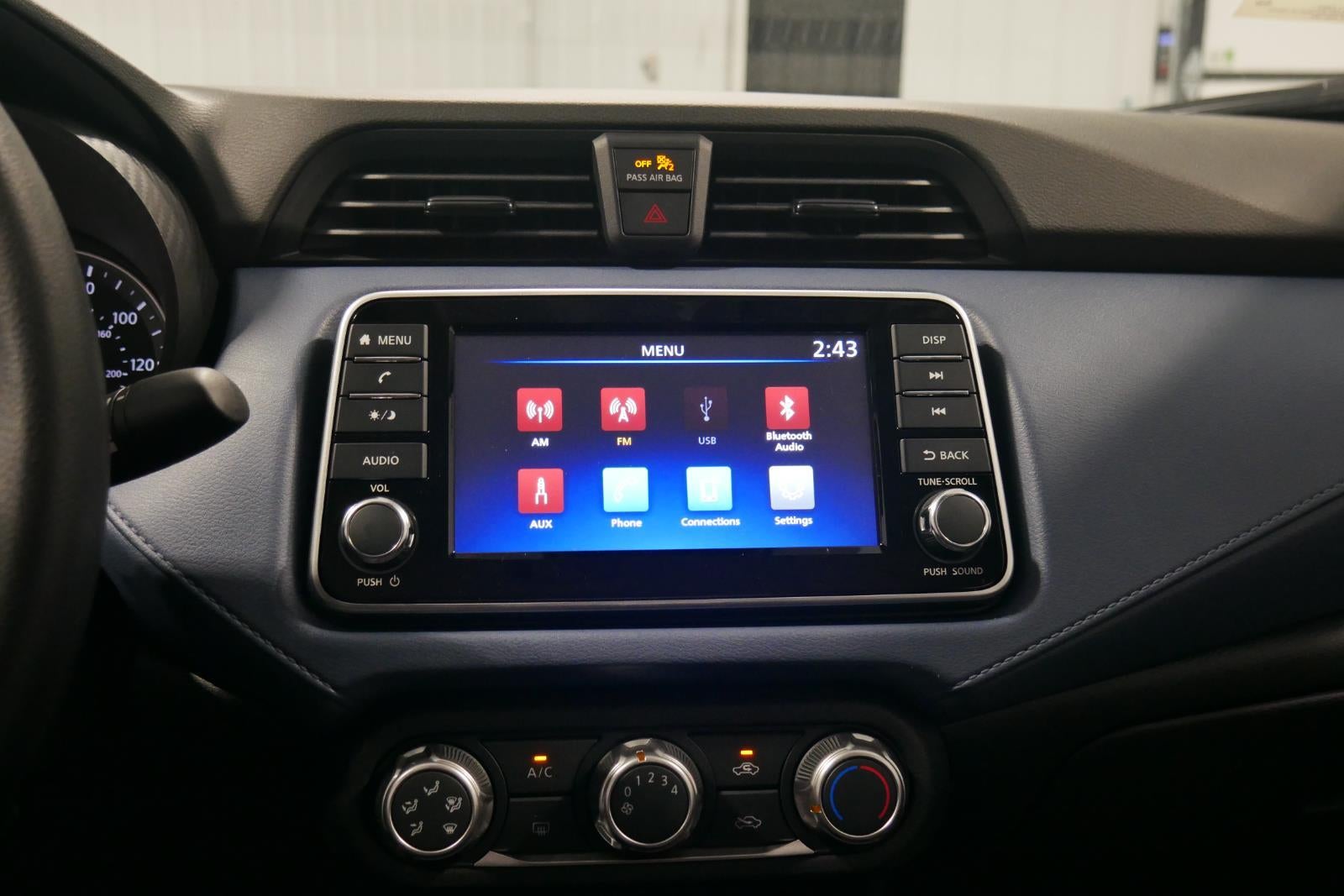 2025 Nissan Versa SV