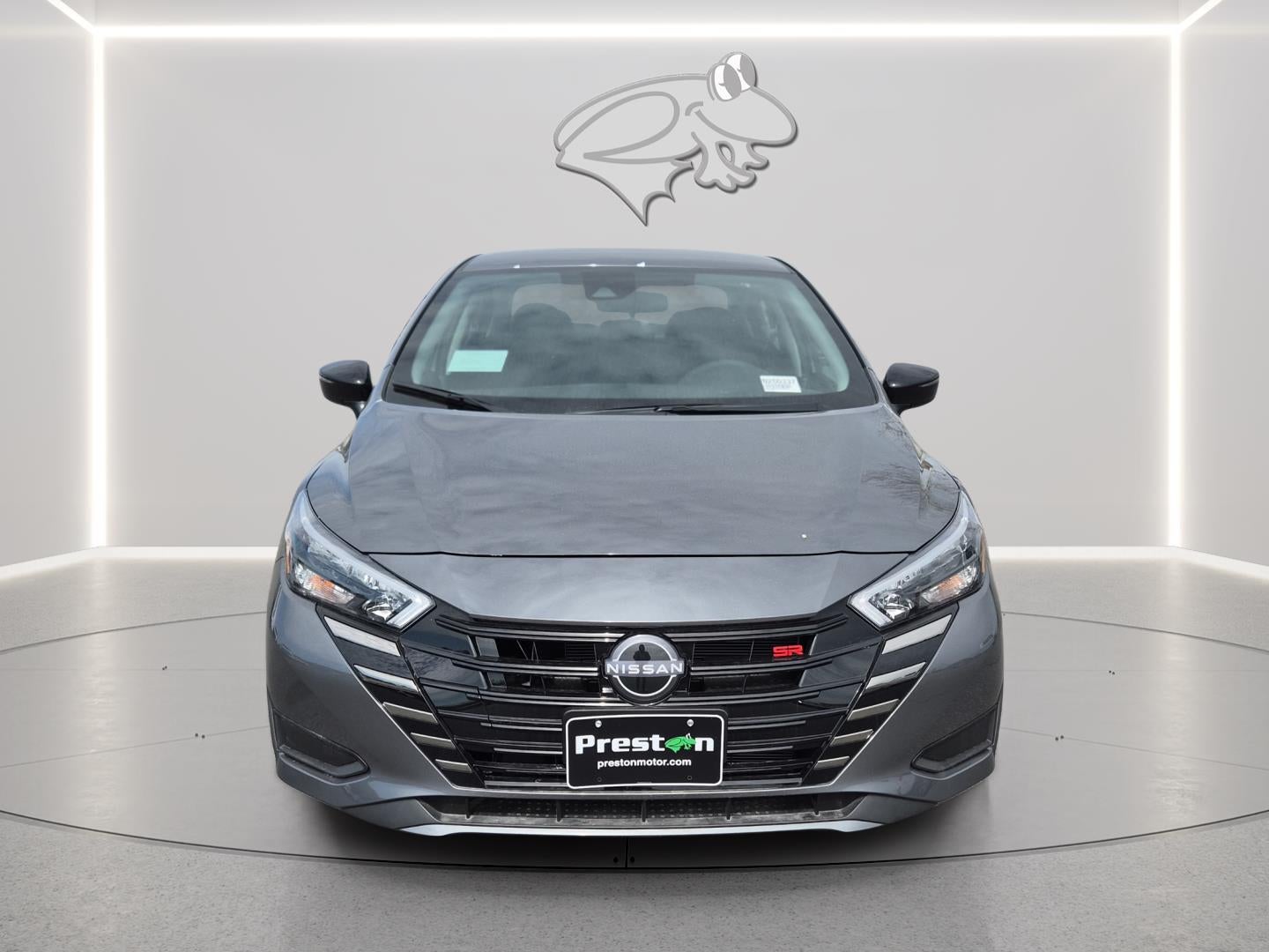 2025 Nissan Versa SR