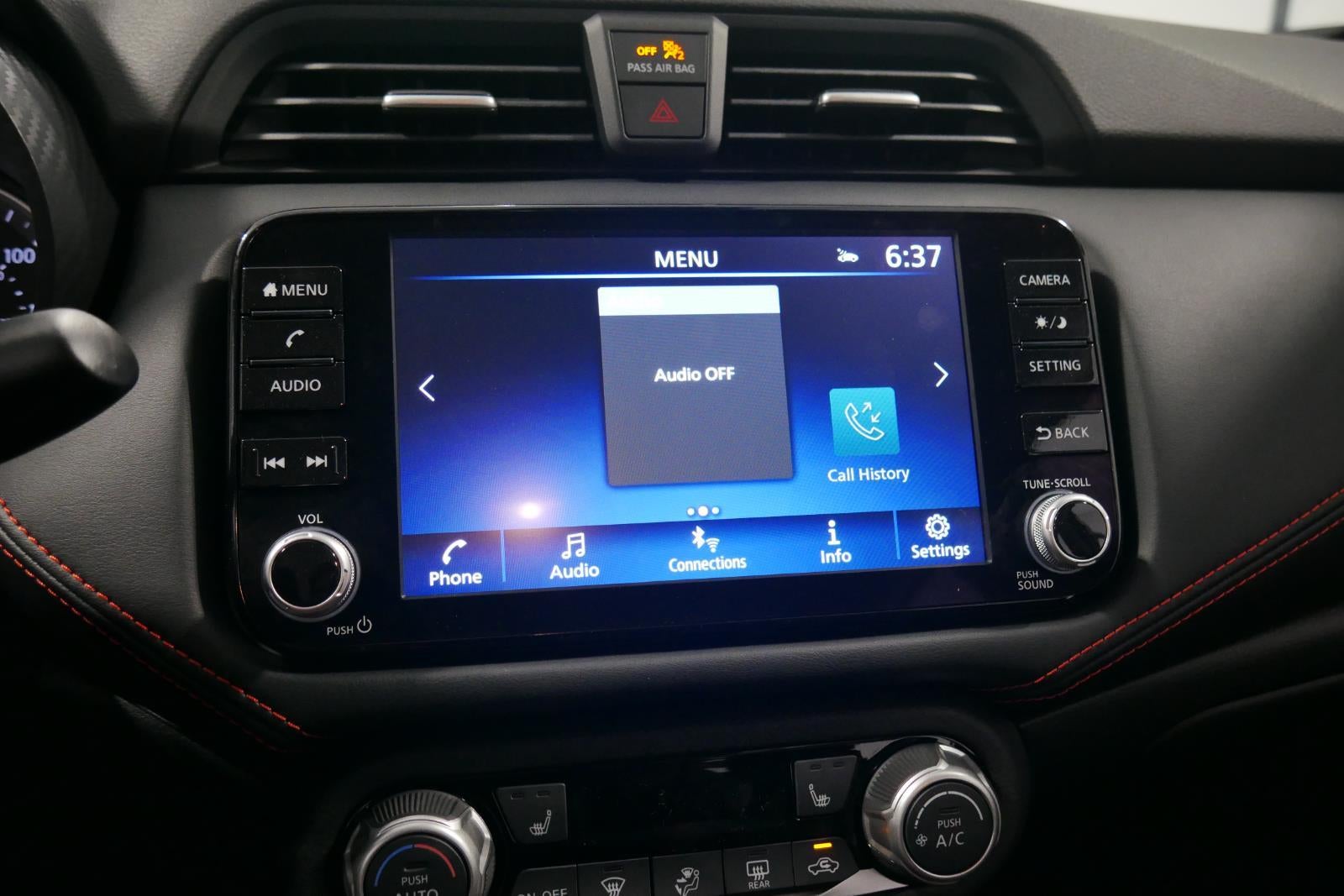 2025 Nissan Versa SR