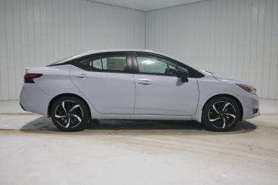 2025 Nissan Versa SR