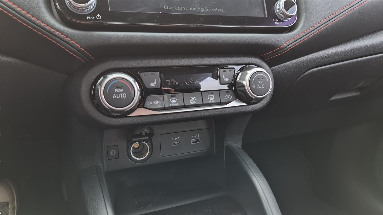 2025 Nissan Versa SR