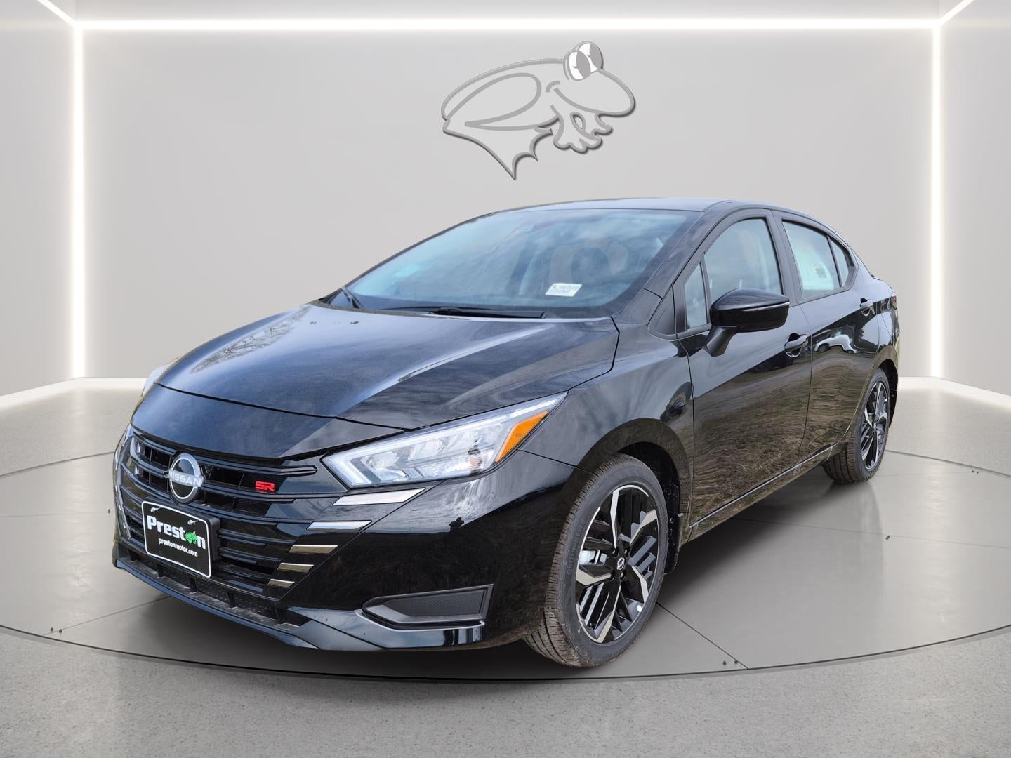 2025 Nissan Versa SR