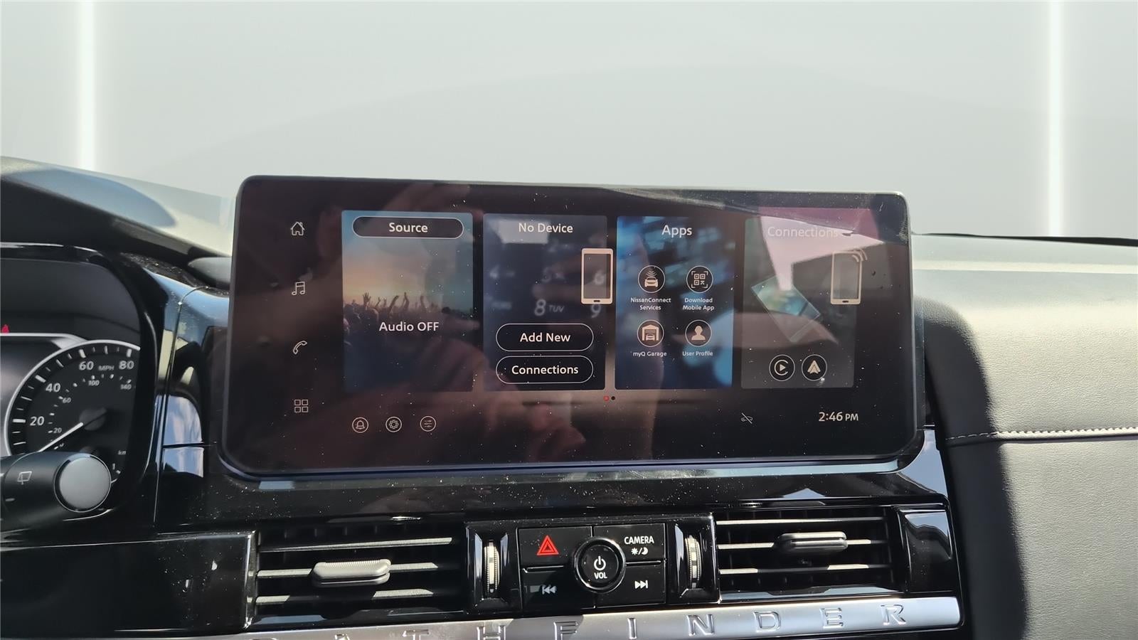 2026 Nissan Pathfinder SV