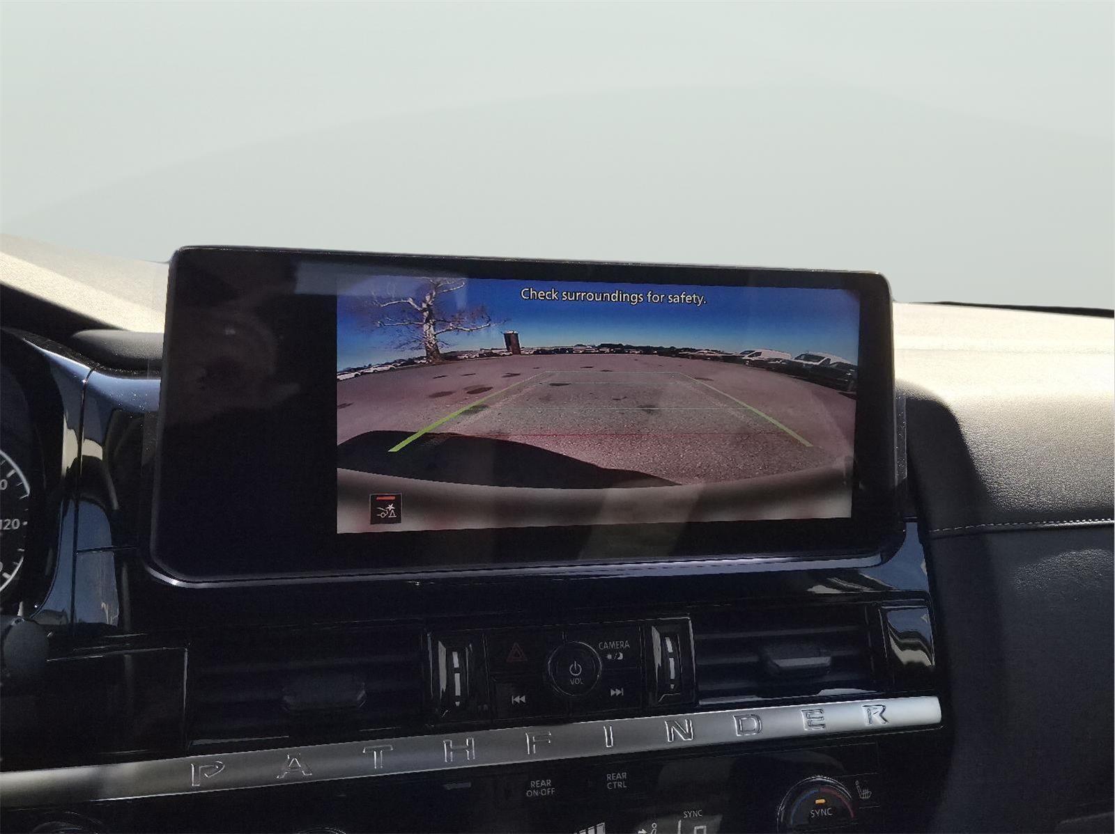 2026 Nissan Pathfinder SV