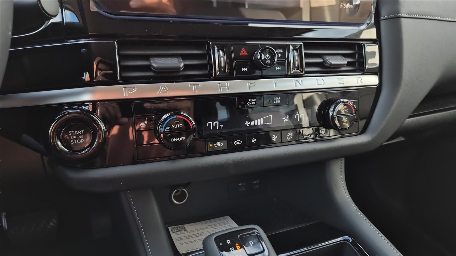 2026 Nissan Pathfinder SV