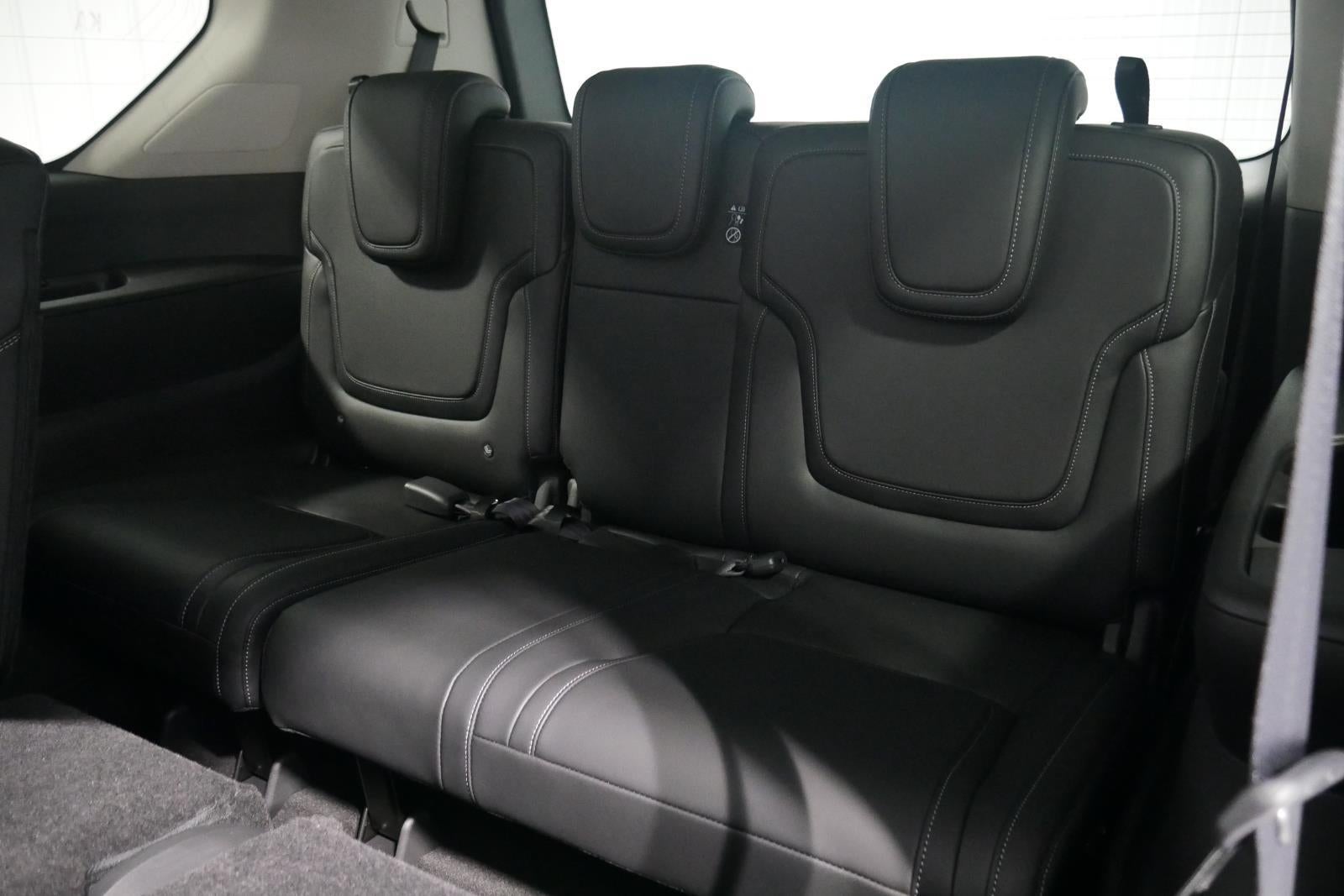 2026 Nissan Armada SV