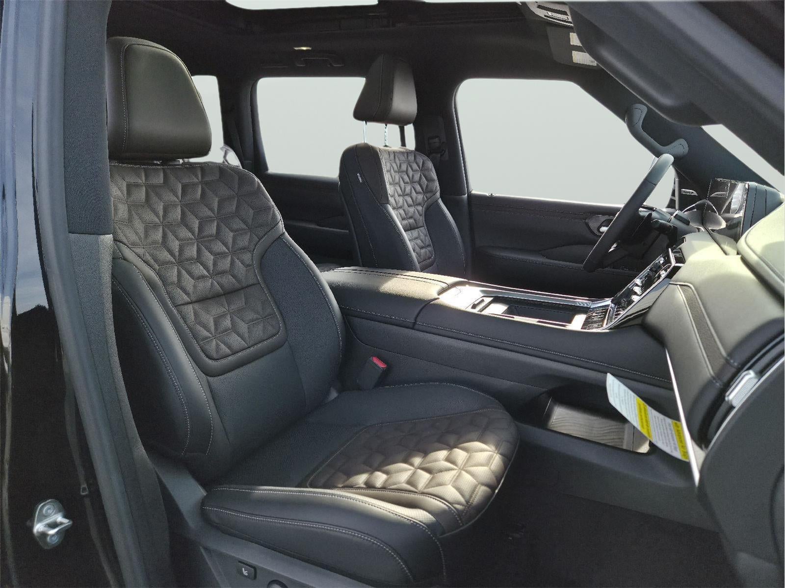 2025 Nissan Armada Platinum Reserve