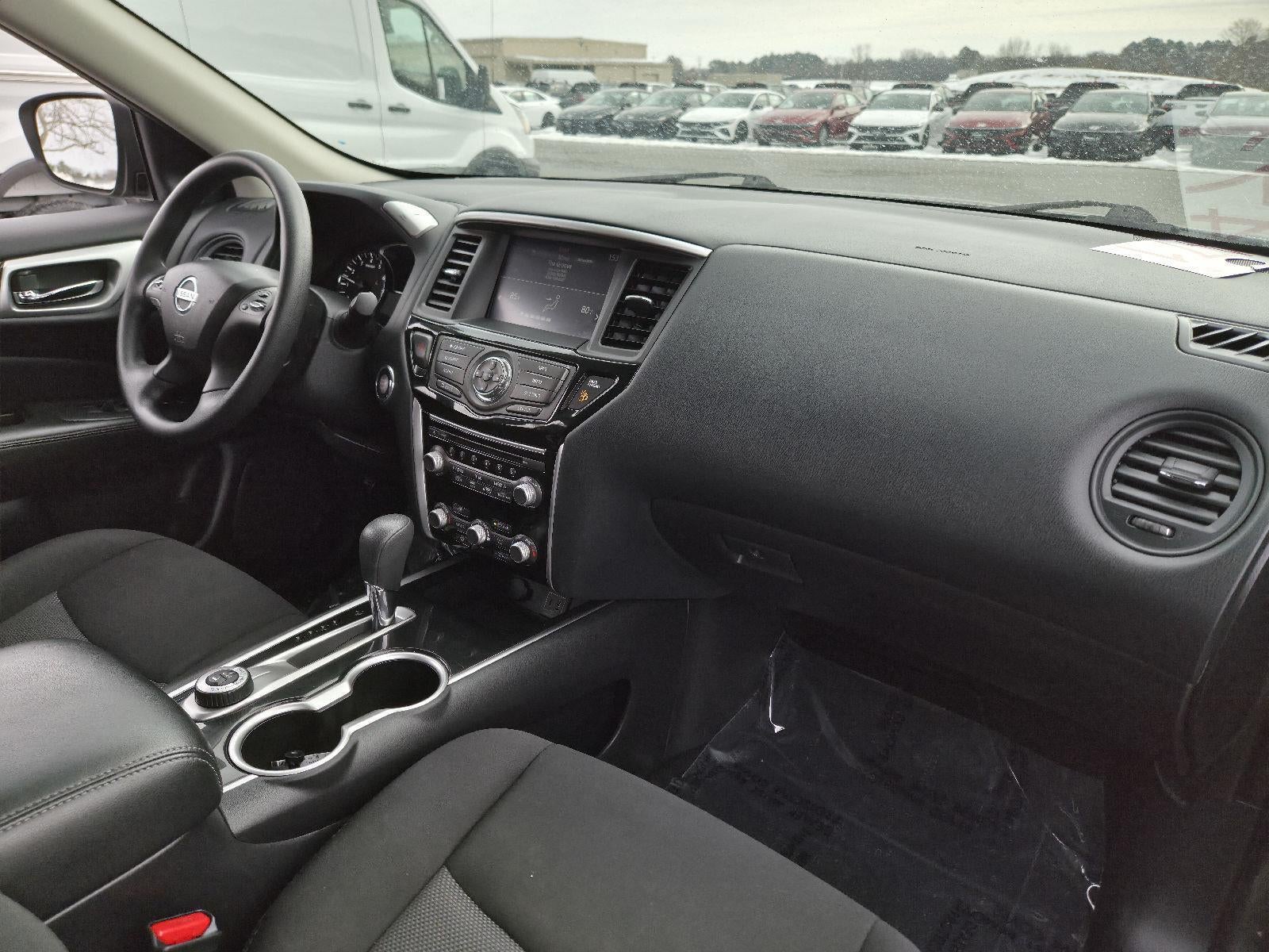 2020 Nissan Pathfinder S