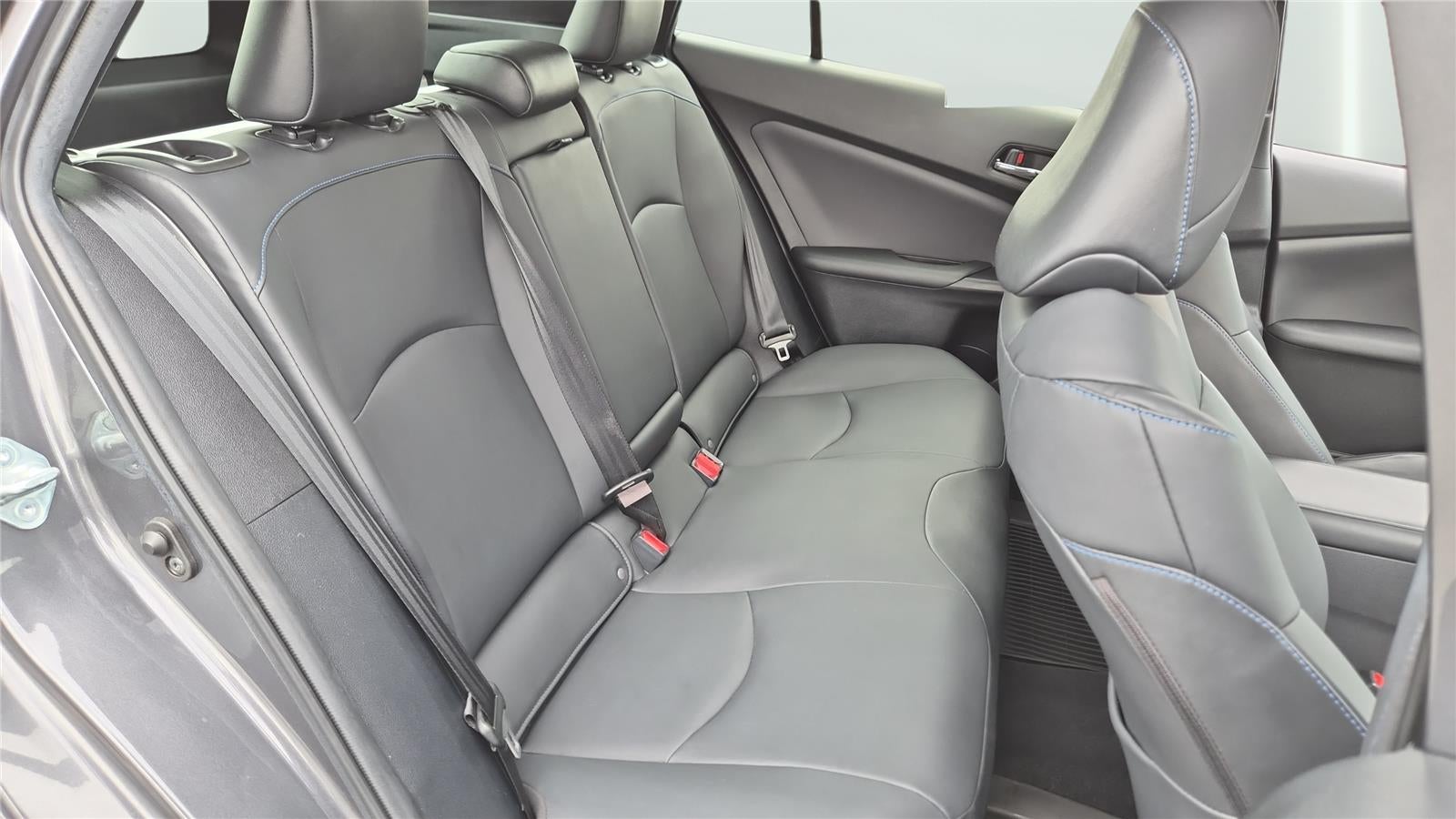 2021 Toyota PRIUS Base